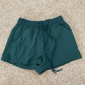 CALIA shorts w pockets!